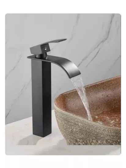 Siyah Çanak Lavabo Bataryası  Şelale Çıkışlı